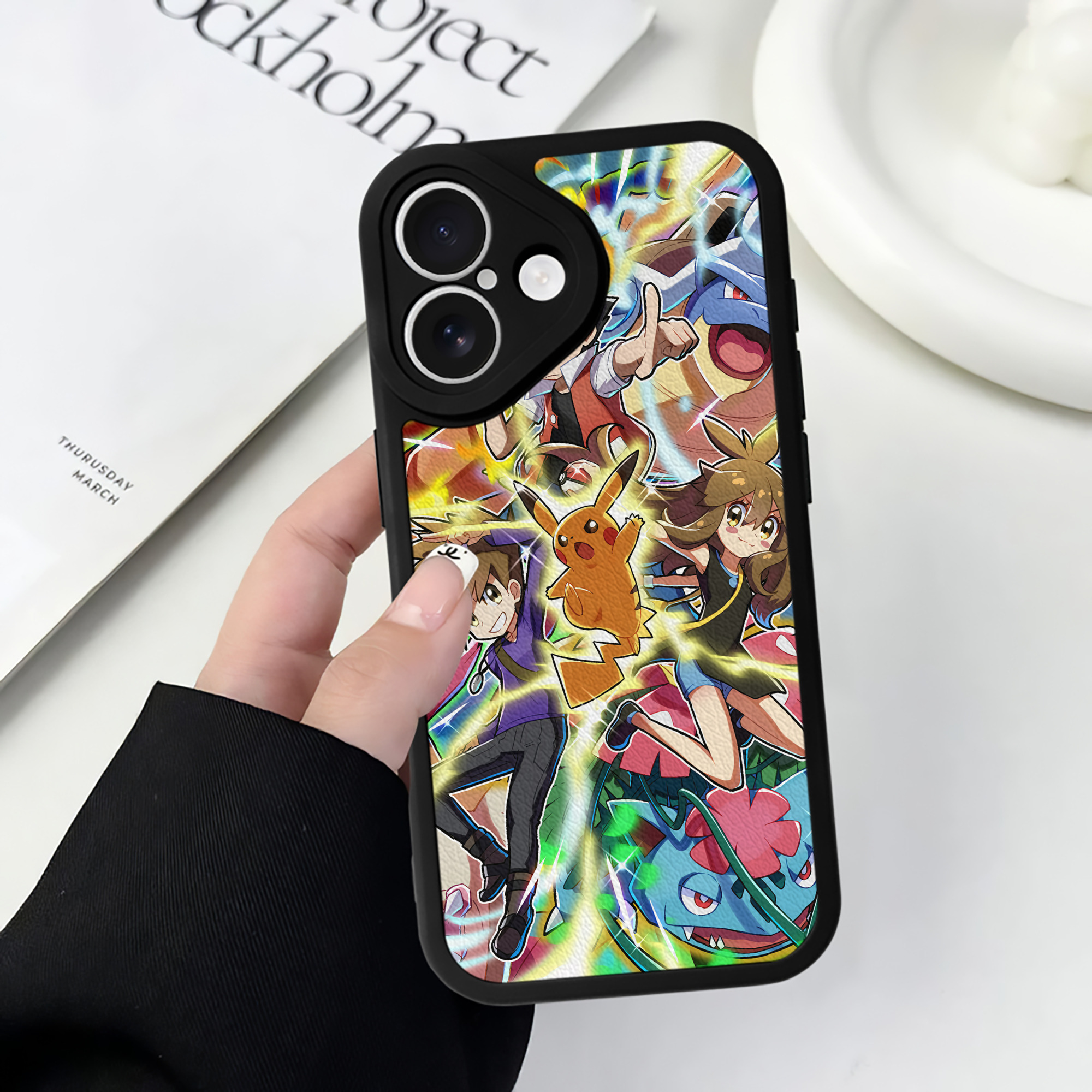 （画像用） ポケットモンスター Pokémon 【iPhone 16シリーズ対応】シリコンスマホケース（レザー調） 材質：シリコン